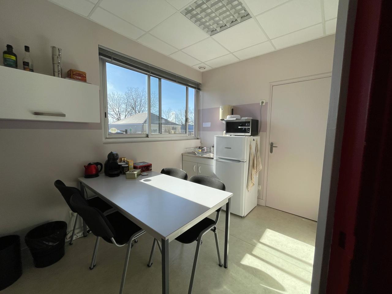 Bureau Saint-Jean-de-Braye 111m² Location bureau Saint-Jean-de-Braye Loiret OLBUR2530487 3